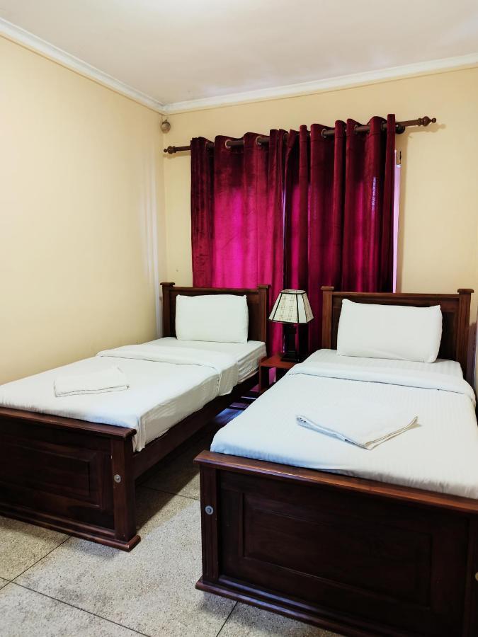 Blue Moon Hotel Nuwara Eliya Bagian luar foto